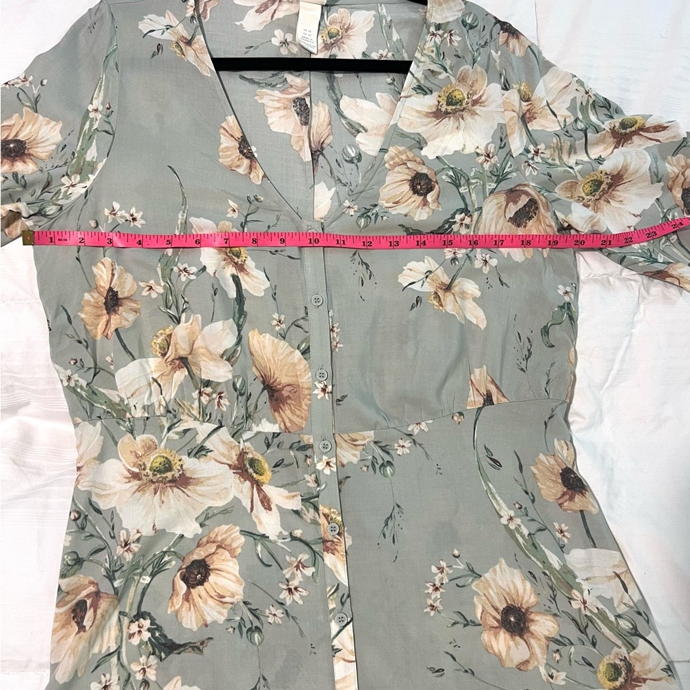 H & M Floral V Neck Button Down Short Sleeve Summer Midi Dress SZ 10 NWOT - Picture 8 of 11